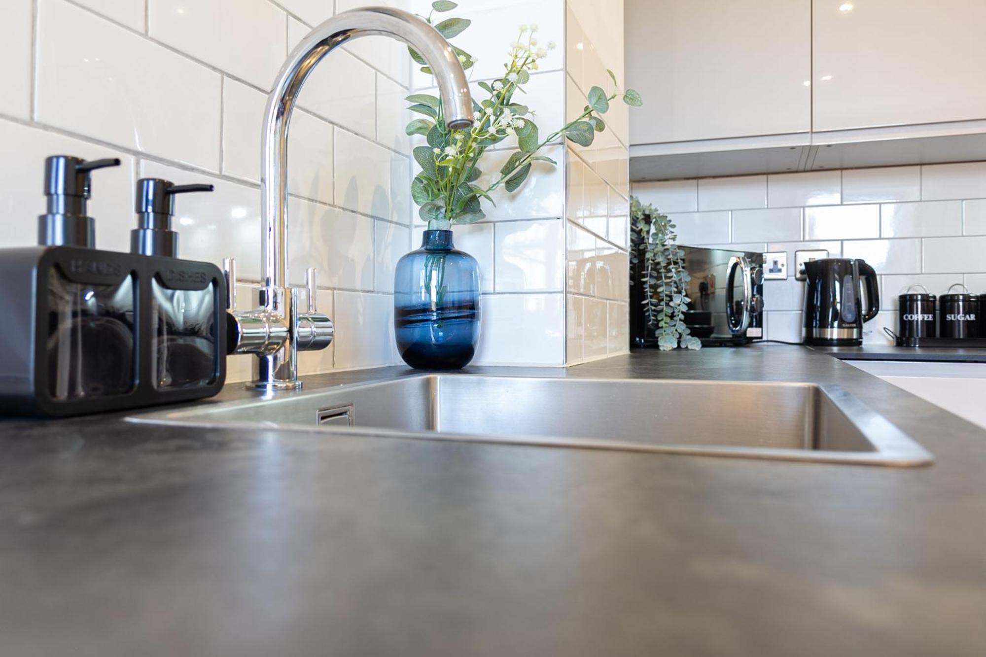 Cosy Central 2 Bedroom - Near Brighton Beach & Shops! エクステリア 写真